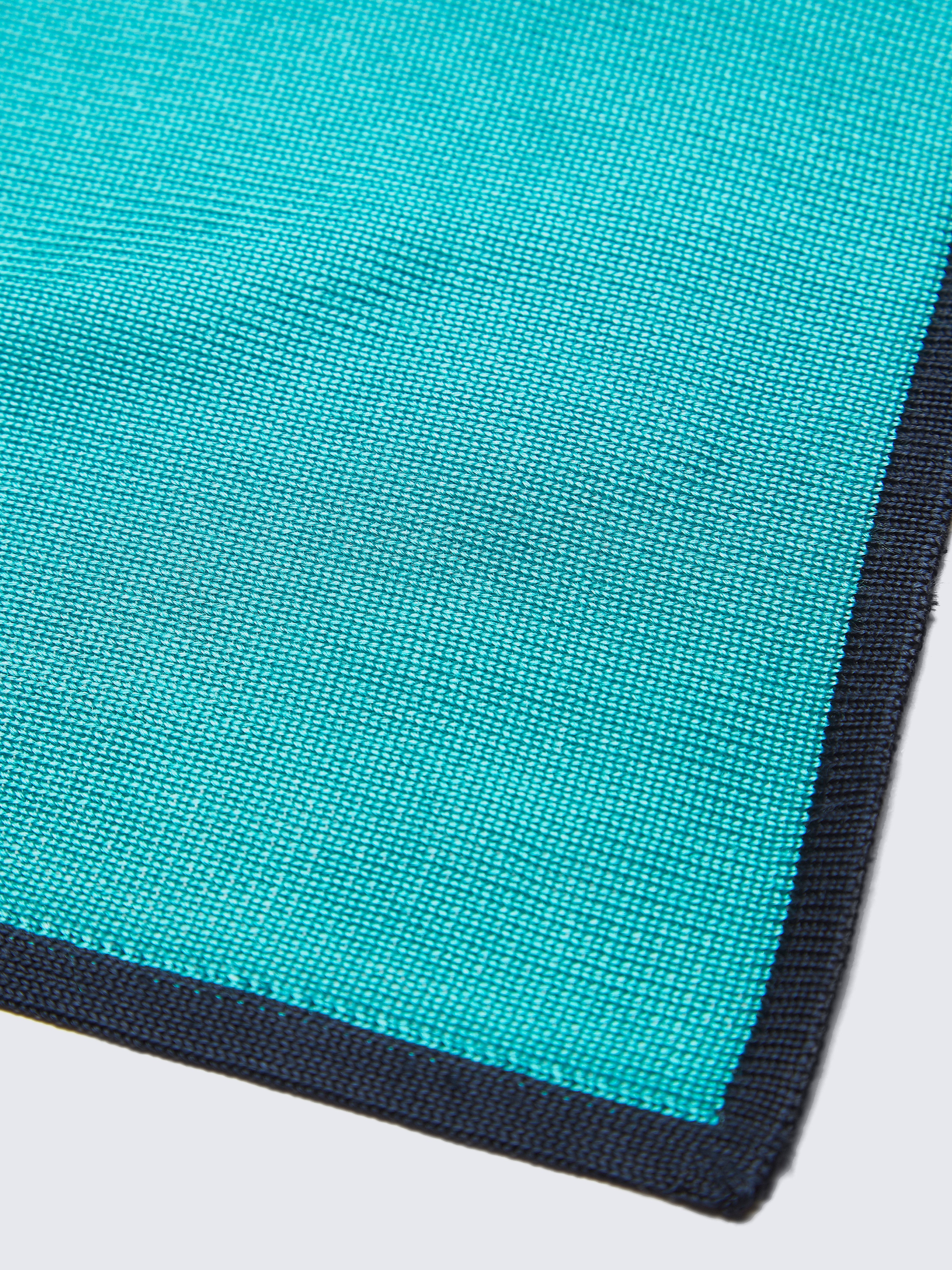 Pochette en soie turquoise et bleu marine