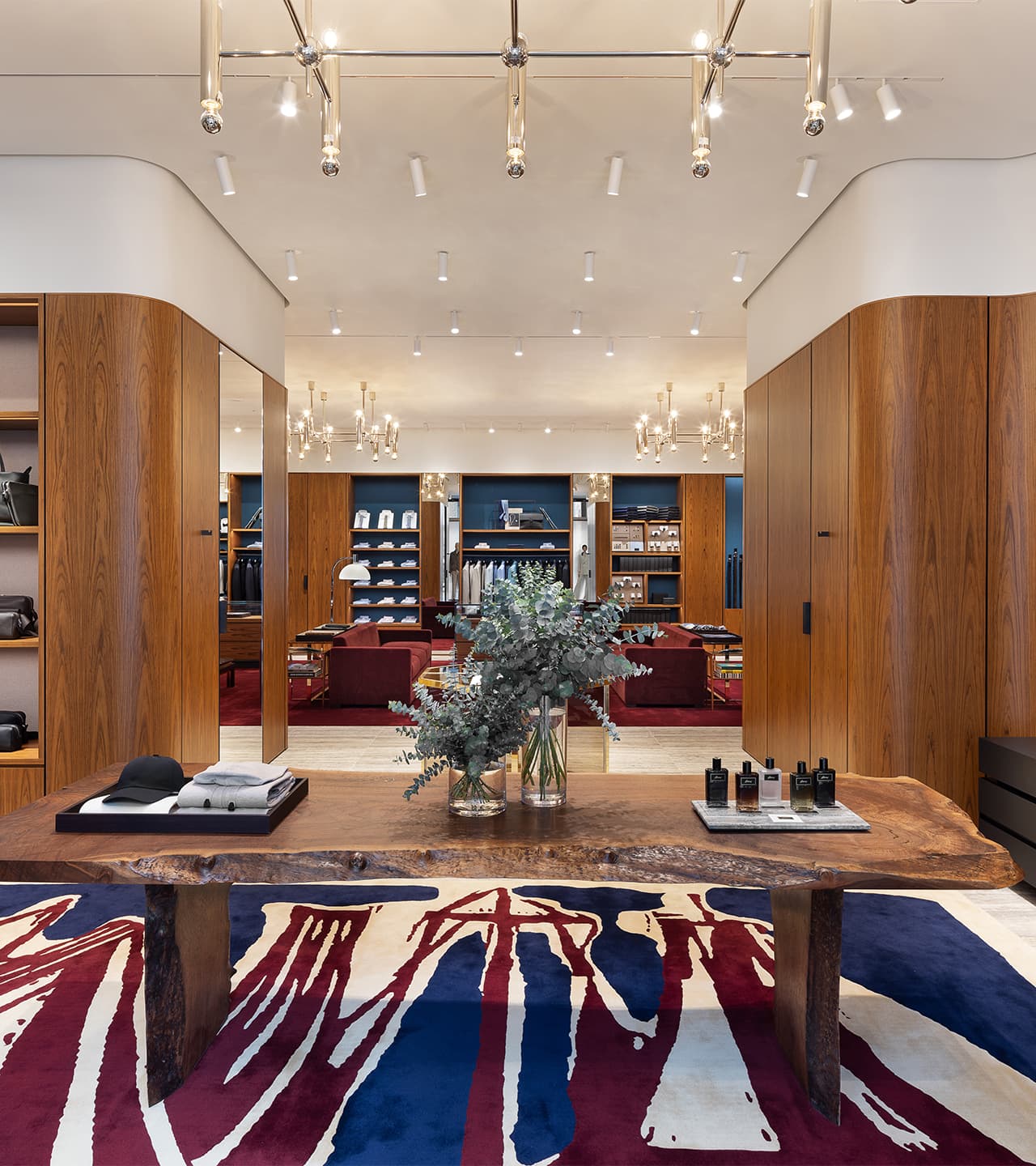 Ginza reopening split img